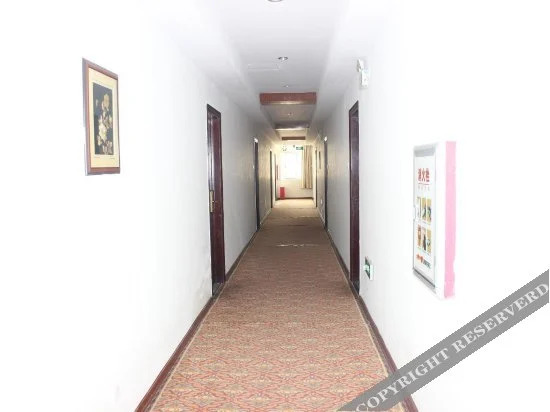 Чжаньцзян: Zhaoyuan Hotel
