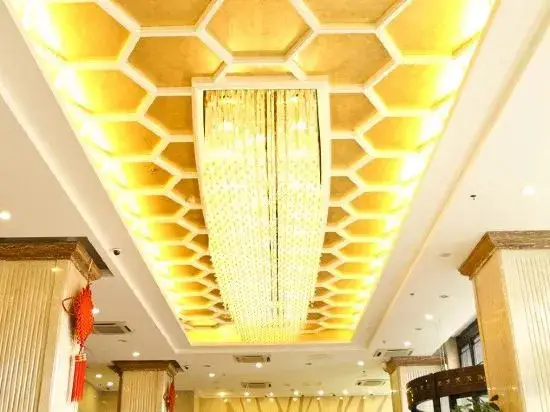 Xiying Holiday Hotel — фото 1