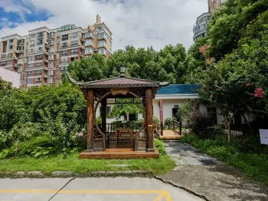Нанкин: Homeinn Hotel (Nanjing South Railway Station Shengtai West Road Cuipingshan Subway Station)