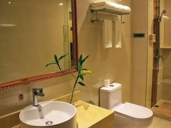 Шанхай: Homeinn Ripple Hotel (Shanghai Hongqiao Airport National Exhibition and Convention Center)