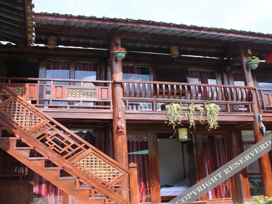 玉龙白沙雅兰居客栈 — фото 1