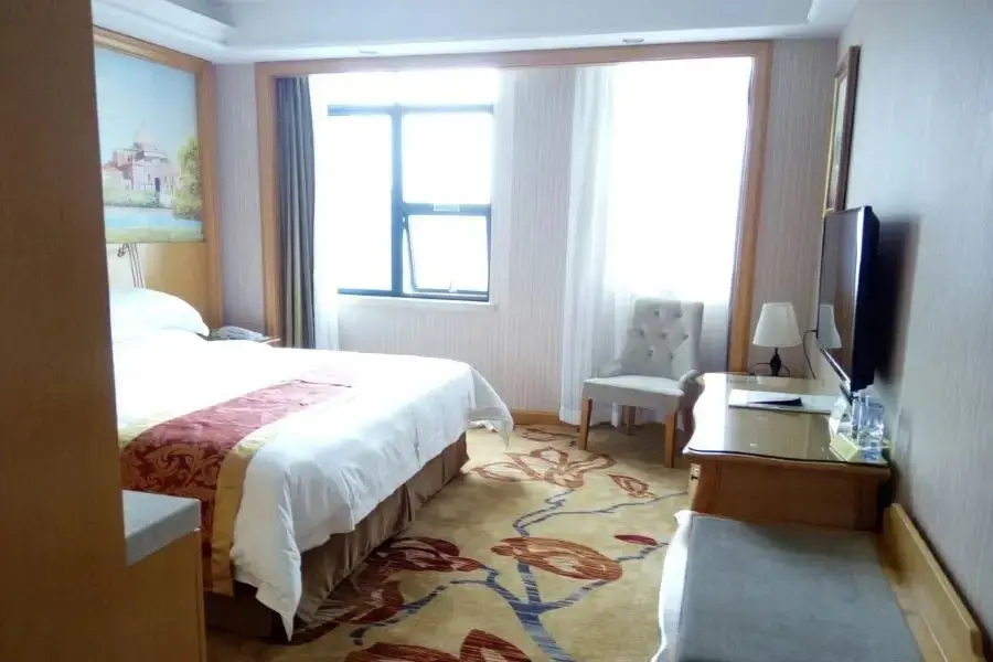 Шэньчжэнь: Vienna International Hotel (Shenzhen Longgang Ti'an Digital Park)