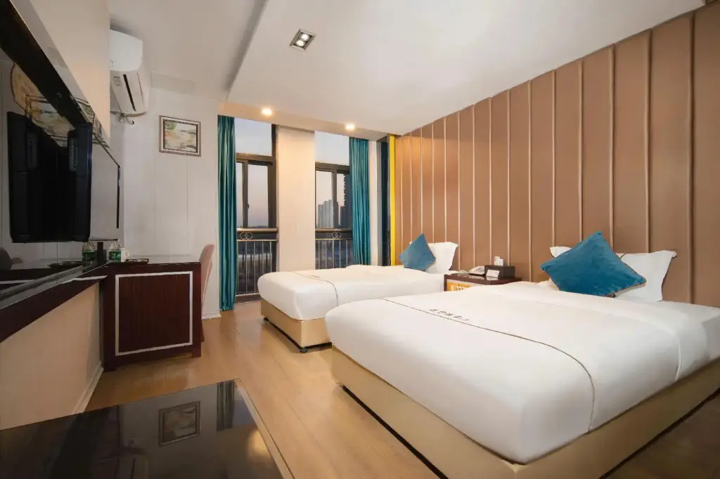 Чунцин: Landing International Hotel