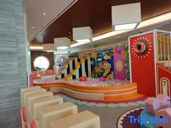 Баодин: Yiqucheng Experience Hotel