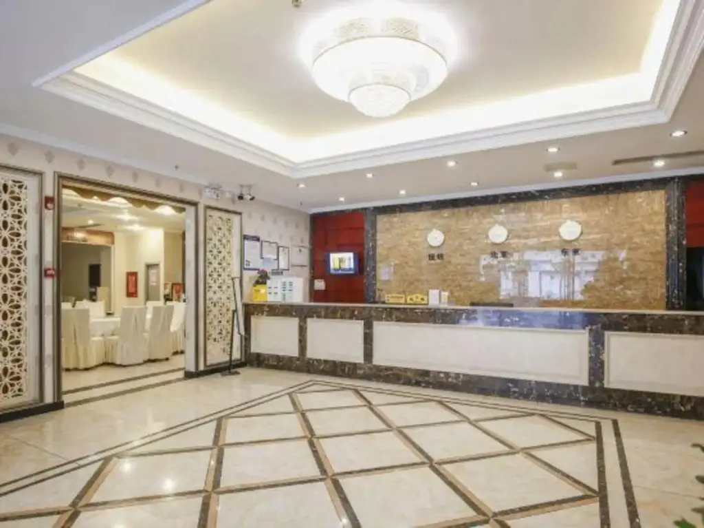 Мэйшань: Oasis Hotel (Meishan East Station)