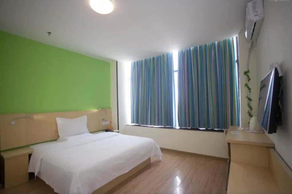 Гуанчжоу: 7 Days Inn Guangzhou South Railway Station Huijiang Subway Station