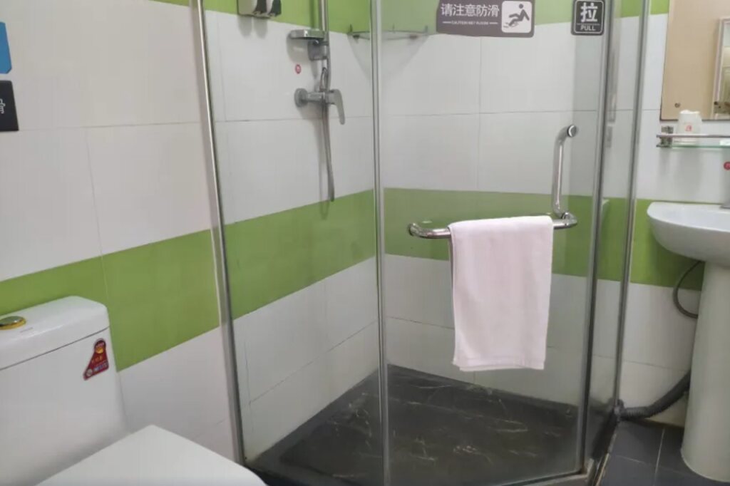 Гуанчжоу: 7 Days Inn Guangzhou South Railway Station Huijiang Subway Station