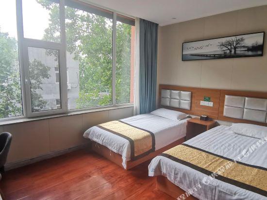 Цзинань: Xinjingjiang Business Hotel(2st)