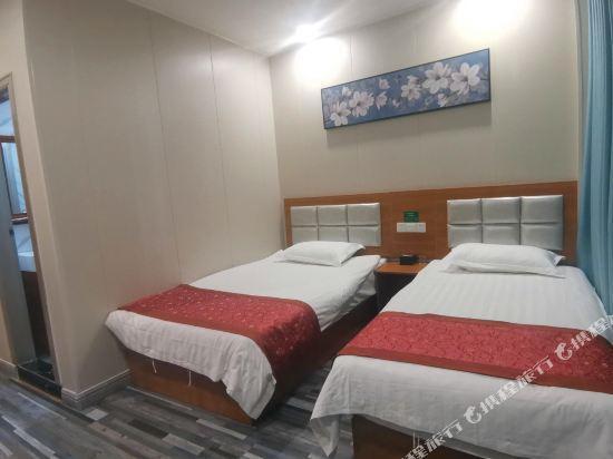 Цзинань: Xinjingjiang Business Hotel(2st)