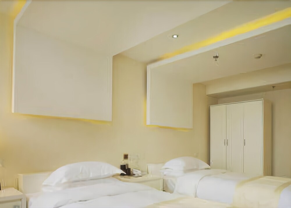 Чунцин: Chongqing Shengteng Yiran Hotel