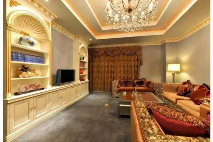 Баодин: Starlight International Hotel