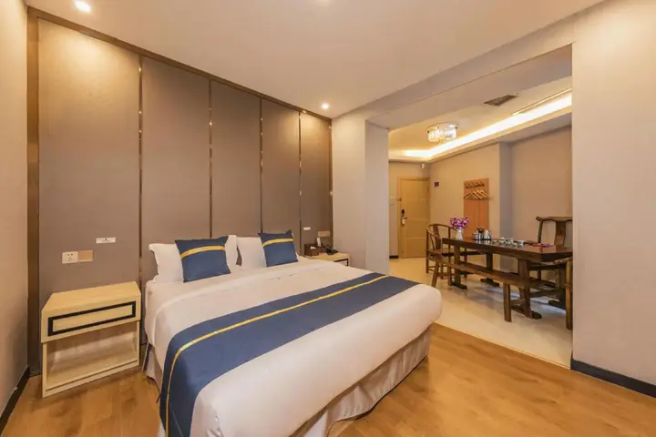 Фучжоу: Comfort season hotel