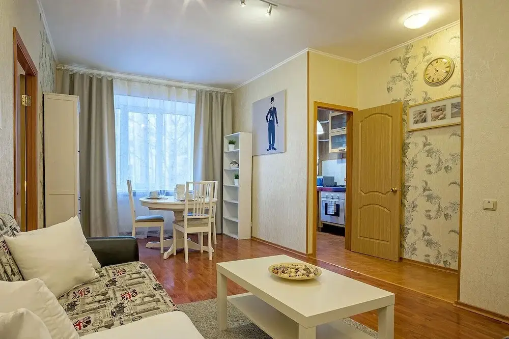 Москва: LuxApartments Lyusinovskaya street 48-50