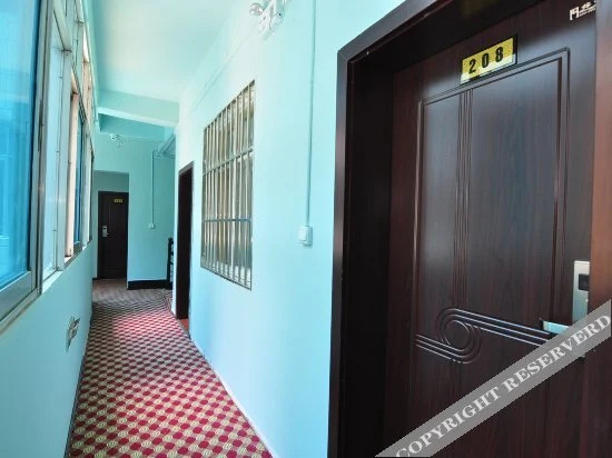 Куньмин: Ruixing Business Hotel