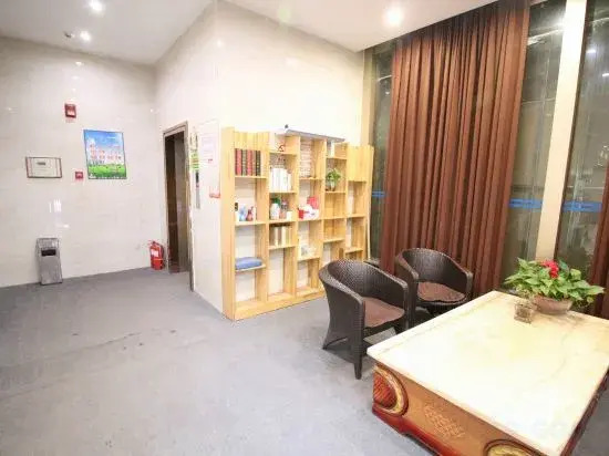 Чжэнчжоу: Quanna Hotel (Zhengzhou Railway Station Yinji Plaza)