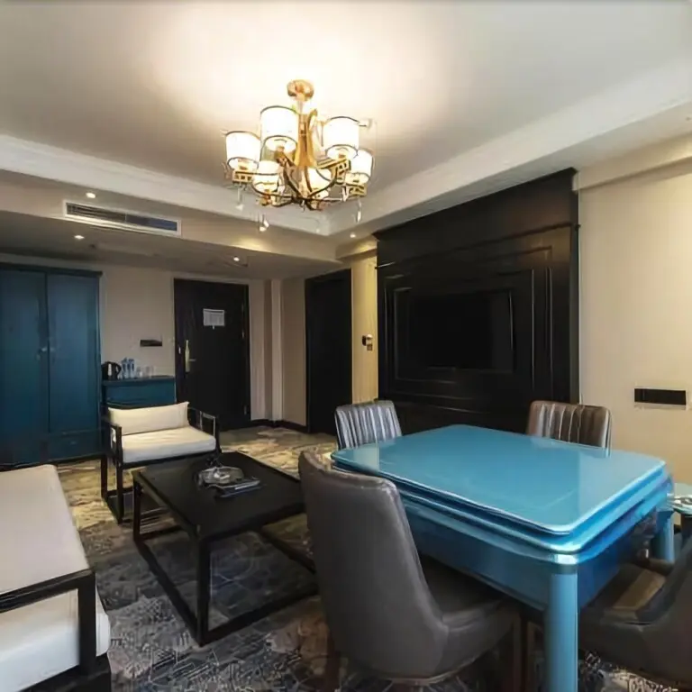Гуйян: Guiyang Seven Garden - Spring Hotel (Fountain Metro Station Taiping Road Netflix Street Shop)