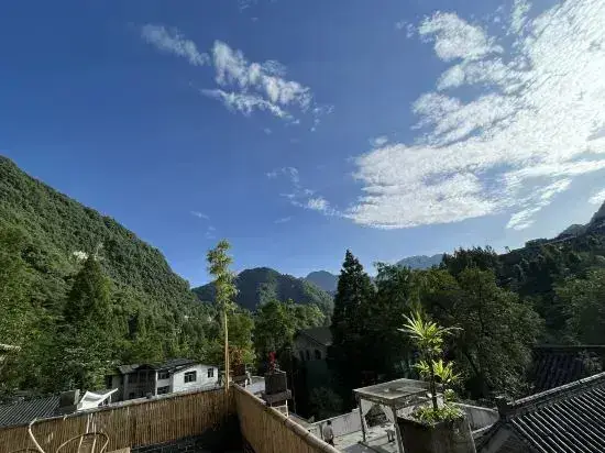 Чэнду: Qingcheng Houshan Landscape Heyuan Homestay