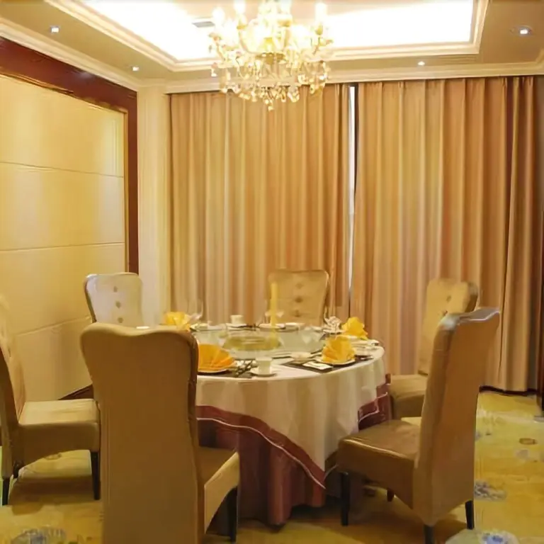 Чжэнчжоу: Longhu Hotel