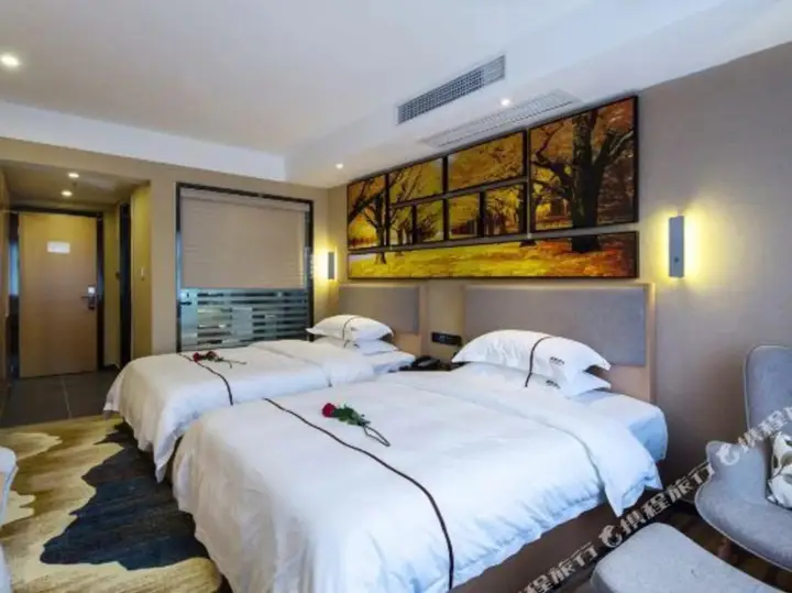 Чэнду: RuiFeng Hotel