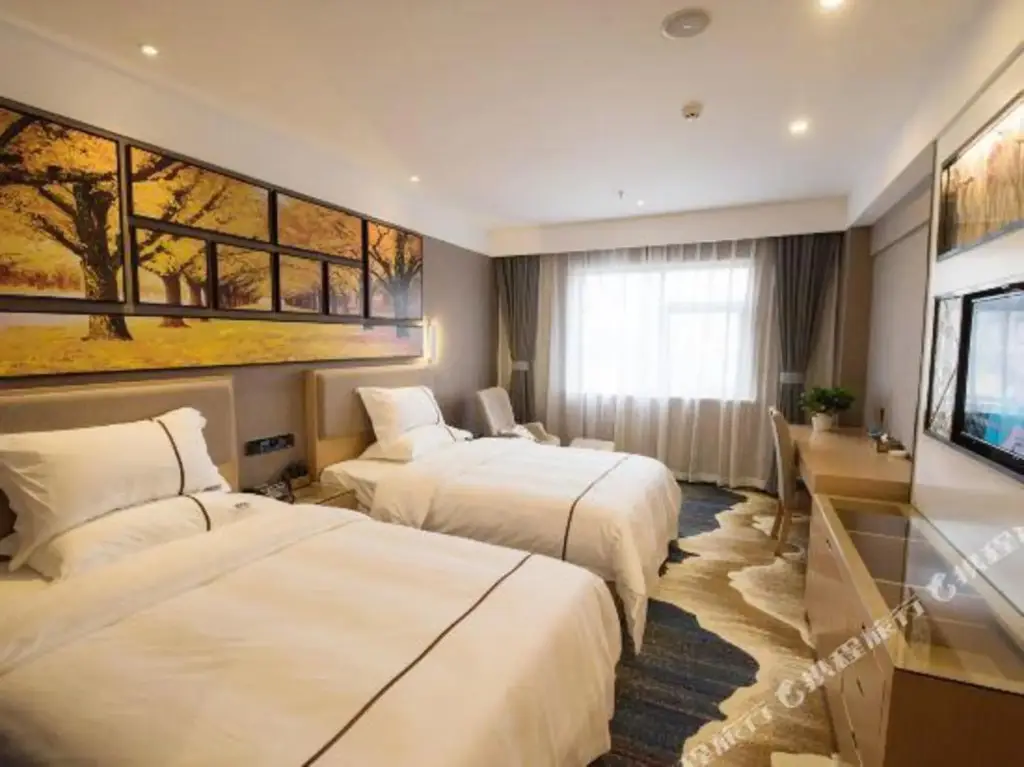 Чэнду: RuiFeng Hotel