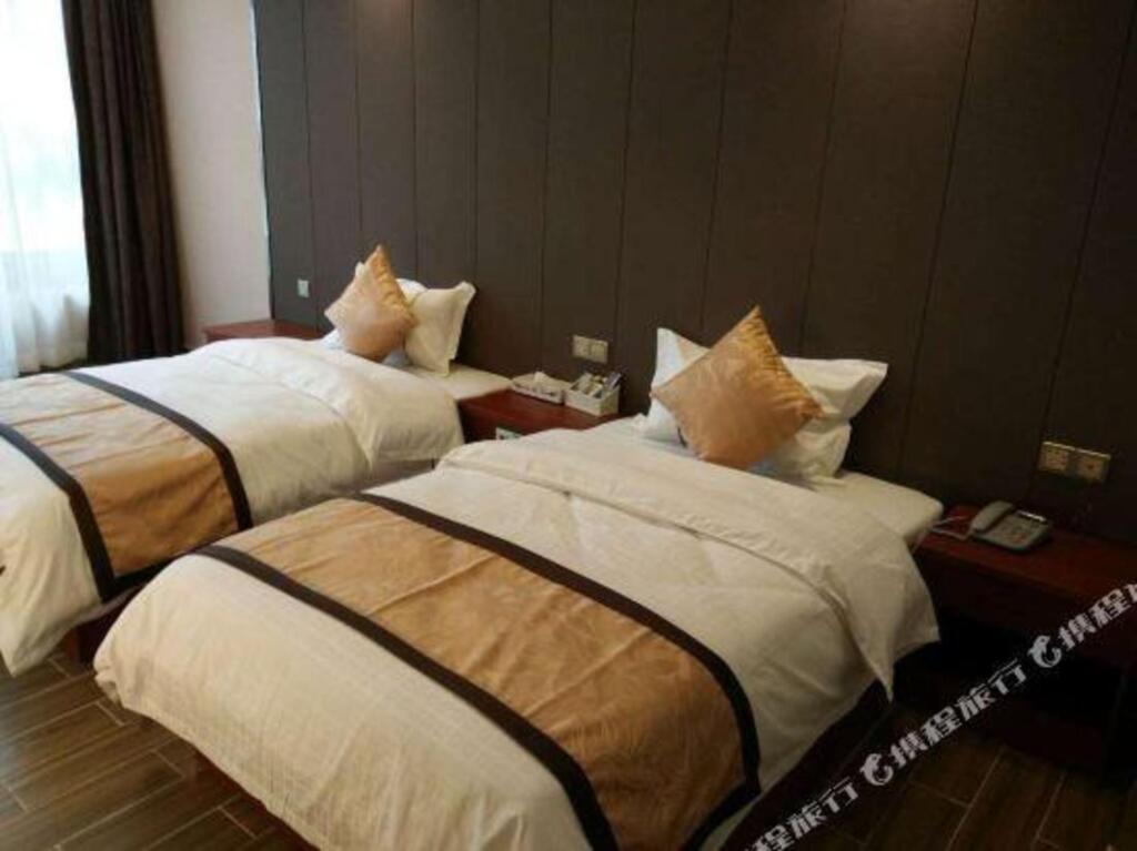 Шэньчжэнь: Xinlongfeng Hotel