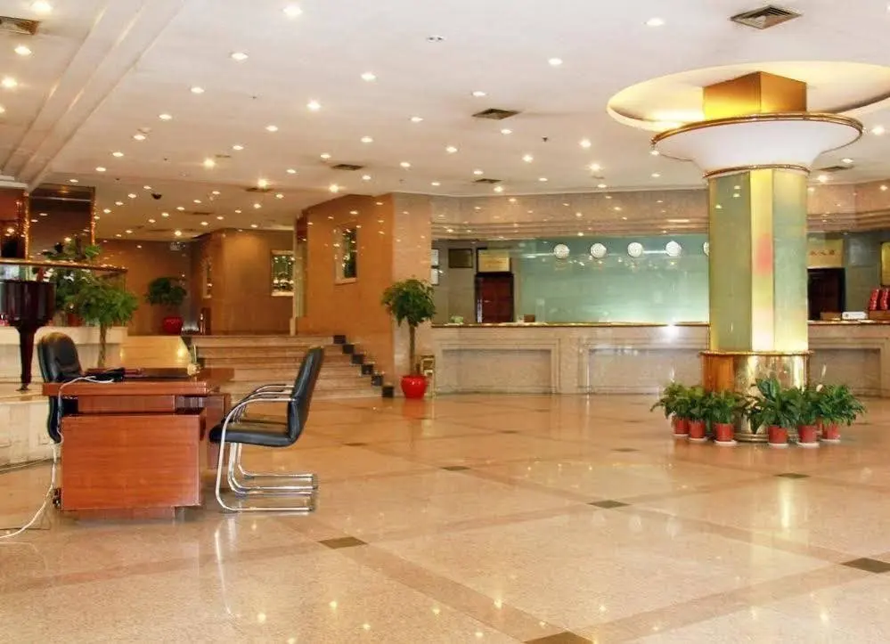 Фучжоу: JI Hotel Fuzhou Wusi Road Wenquan