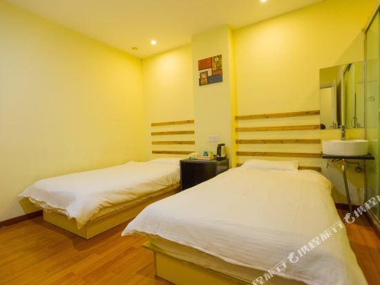 Шаоксинг: Xiangzuo Xiangyou Fashionable Hotel