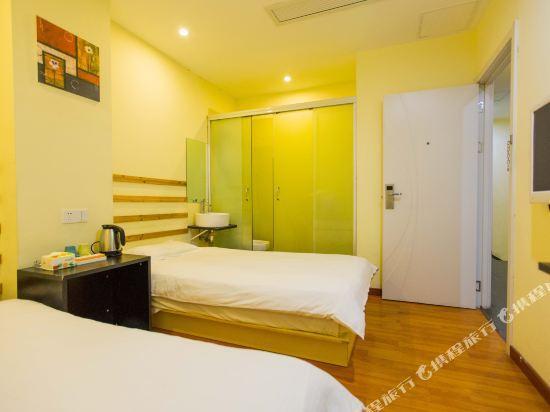 Шаоксинг: Xiangzuo Xiangyou Fashionable Hotel