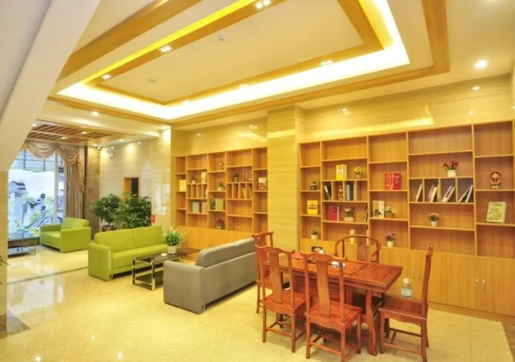 Куньмин: GreenTree Inn Kunming Expo Garden Southwest Forestry University Hotel