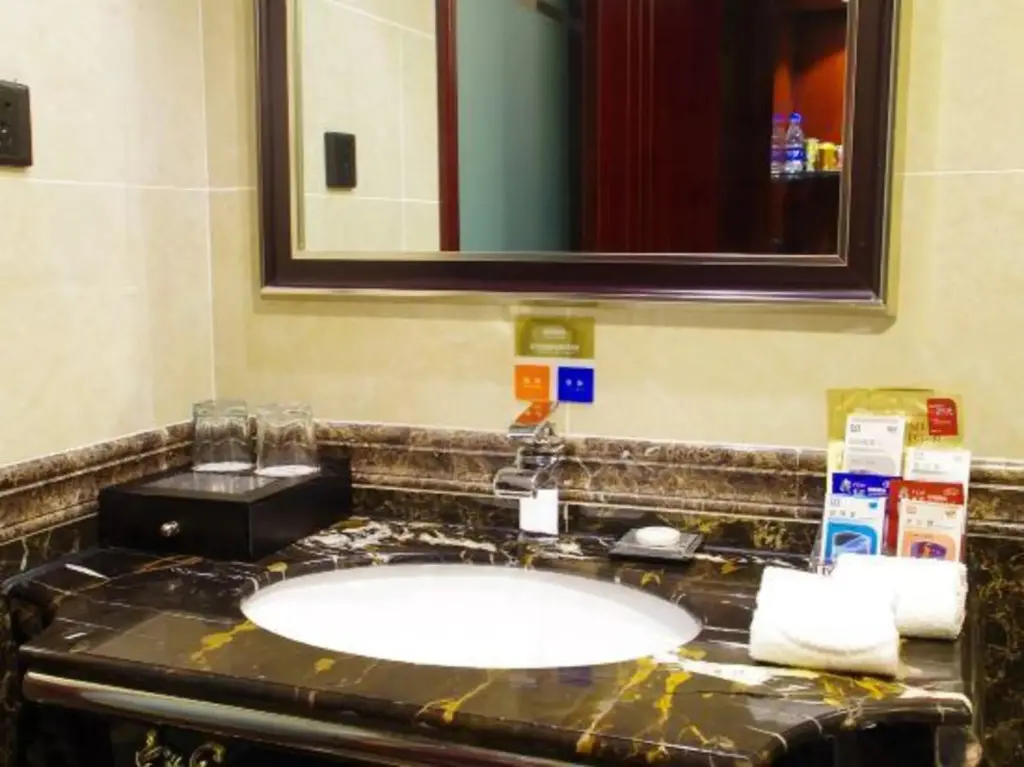 Урумчи: Urumqi Langui Garden Hotel