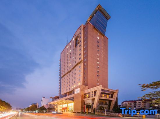 Хуайнань: Jinmao International