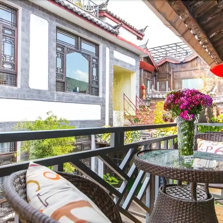 Лицзян: Fenghua Xueyue · Shangshan Renwen Boutique Inn
