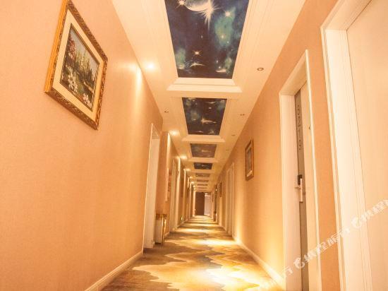 Хуайбэй: Jurong Theme Hotel (Huasong Times Store)