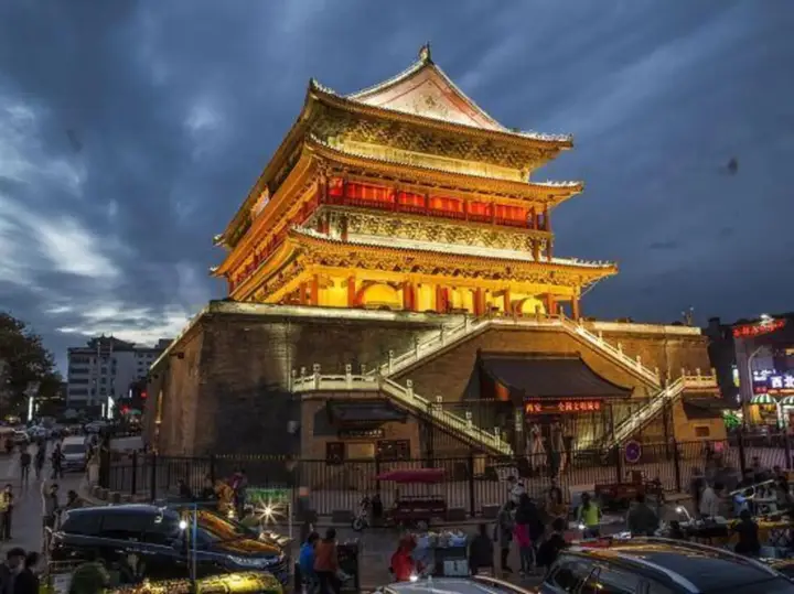 Сиань: Xi'an Regent Apartments