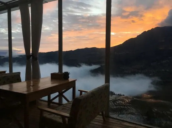 Хуанцаолинь: A place to watch the sunrise over the sea of clouds and terraces