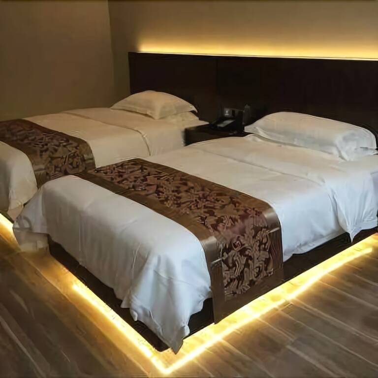 Баодин: Zmax Hotel