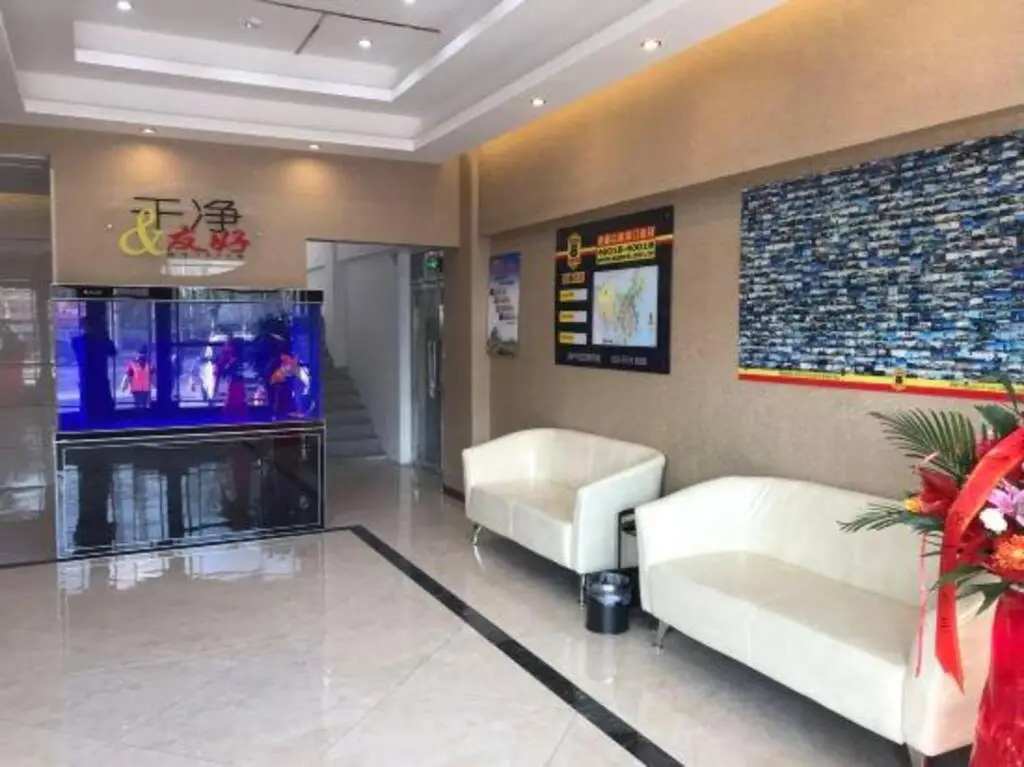 Super 8 Hotel (Tongliao Affiliated Hospital) — фото 1