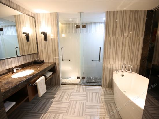 Фучжоу: The Straits Times Hotel
