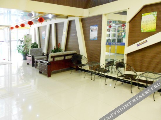 Циндао: Yijia Chain Hotel (Pichaiyuan)