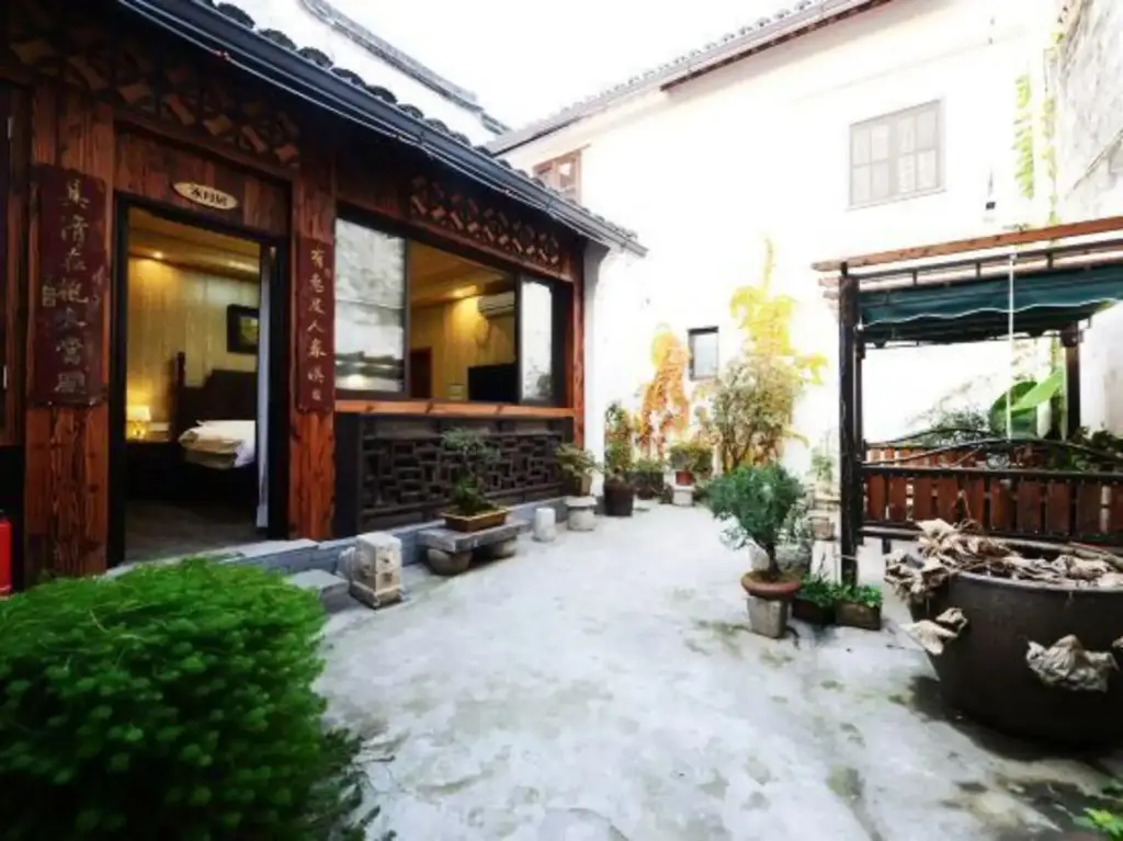 Хучжоу: Liuyinlu Hostel