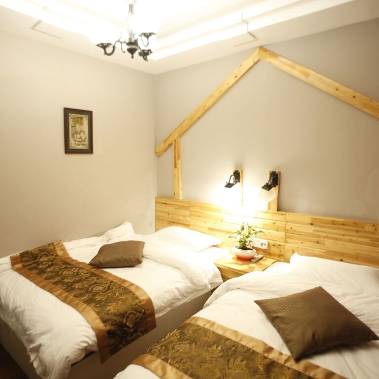 Чжанцзяцзе: Wulingyuan Tu Youth Hostel