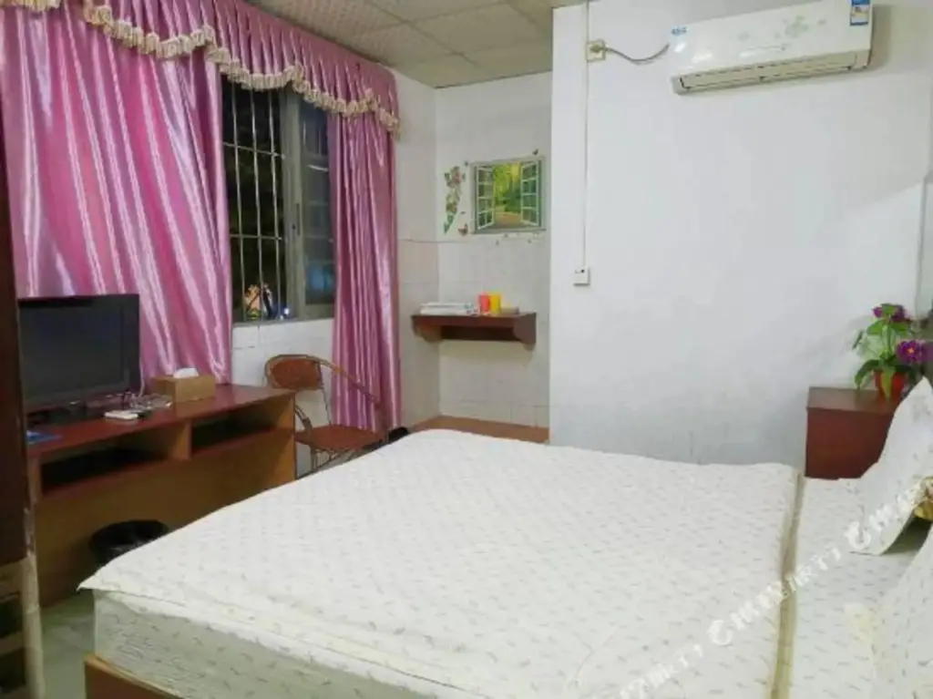 Чжуншань: Furong Hostel