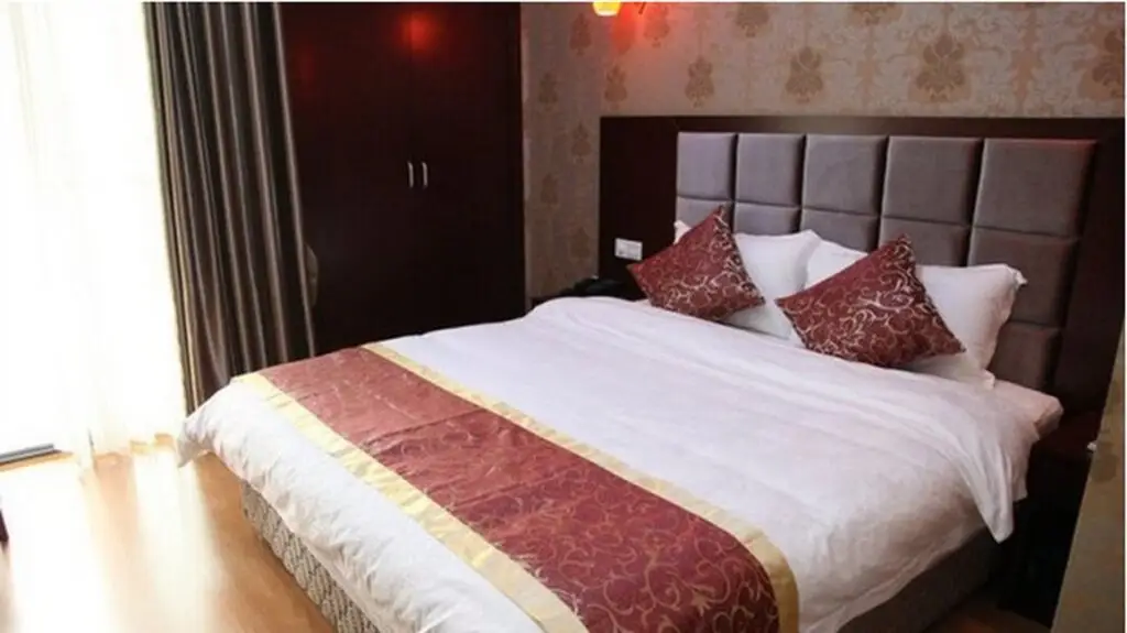 Чэнду: Chengdu Binfen Hotel