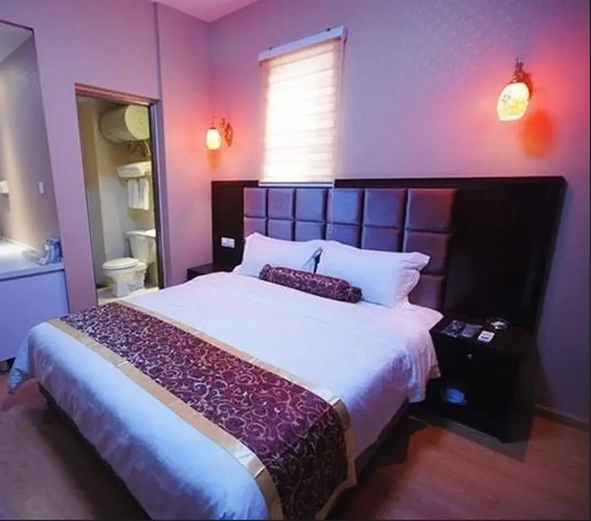 Чэнду: Chengdu Binfen Hotel