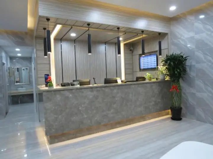 Шанхай: Thank You Inn (Shanghai Xianghuaqiao)