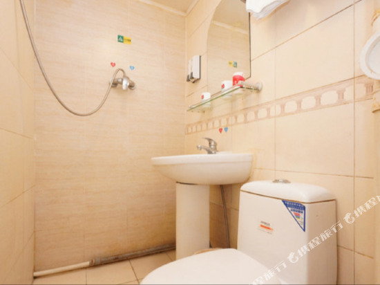 Пекин: Jialihua Chain Hotel (Beijing International Studies University South Gate)