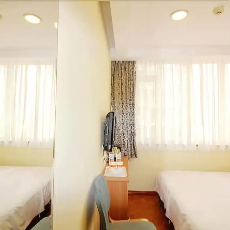 Циндао: Home Inn