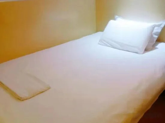 Шанхай: 100 Inn (Kangqiao)