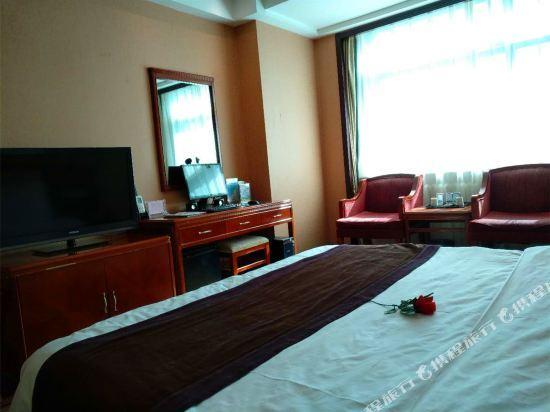 Хух-Хото: Sanhe Chain Hotel Huhhot Xilin North Road
