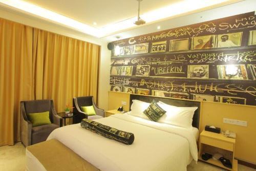 Шэньчжэнь: Shenzhen Hua Dingsheng Hotel (Gushu Subway Station, Shenzhen Airport)